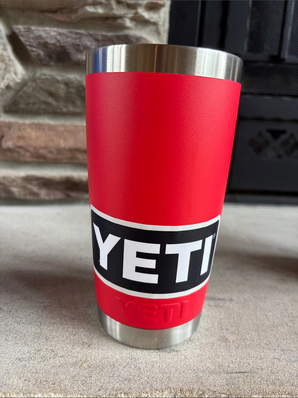 YETI Rambler 20 oz Tumbler Red Stainless Steel